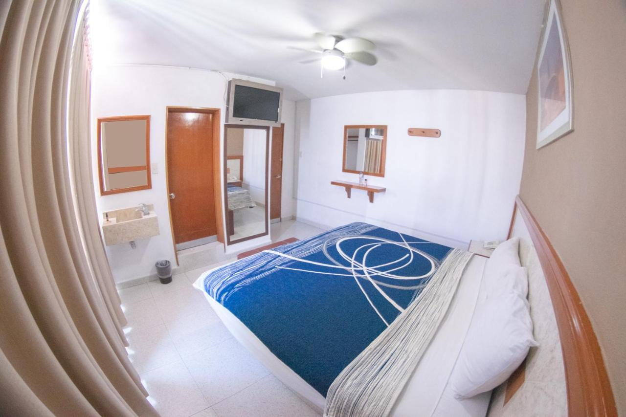Hotel Niza Zona Piel León Eksteriør billede