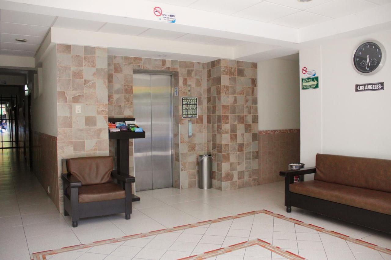 Hotel Niza Zona Piel León Eksteriør billede